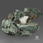 Клинохлор (серафинит) с рутилом в пластиковом боксе